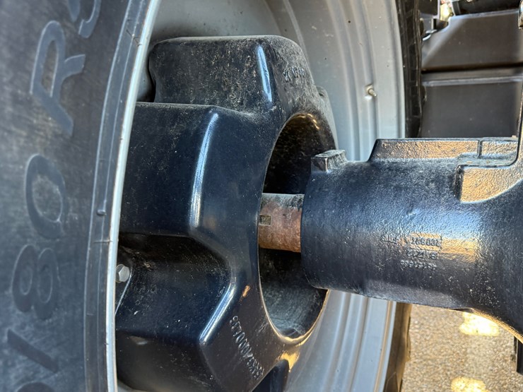 2020-case-ih-magnum-280-image-45