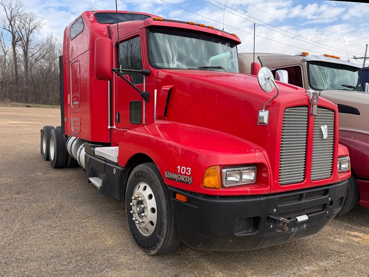 2007-kenworth-t600-image-1