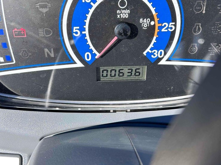 2024-massey-ferguson-1835e-image-23