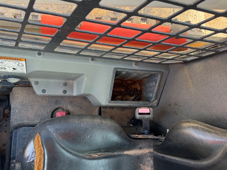 bobcat-t650-image-43