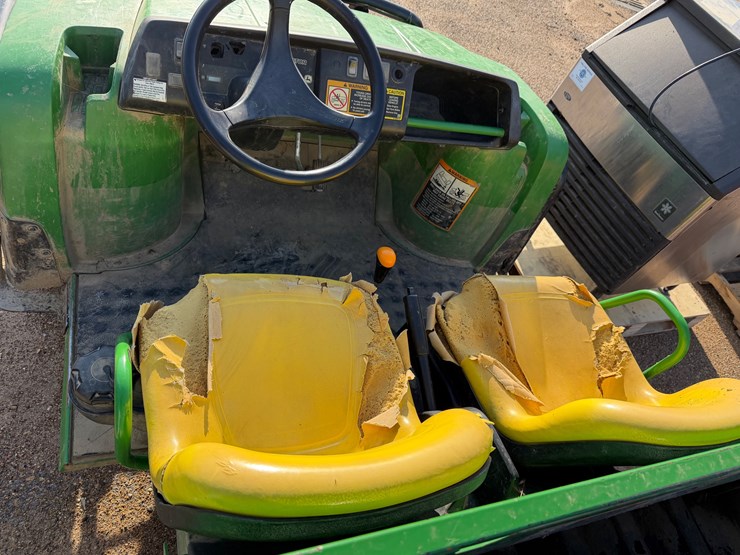john-deere-gator-image-5