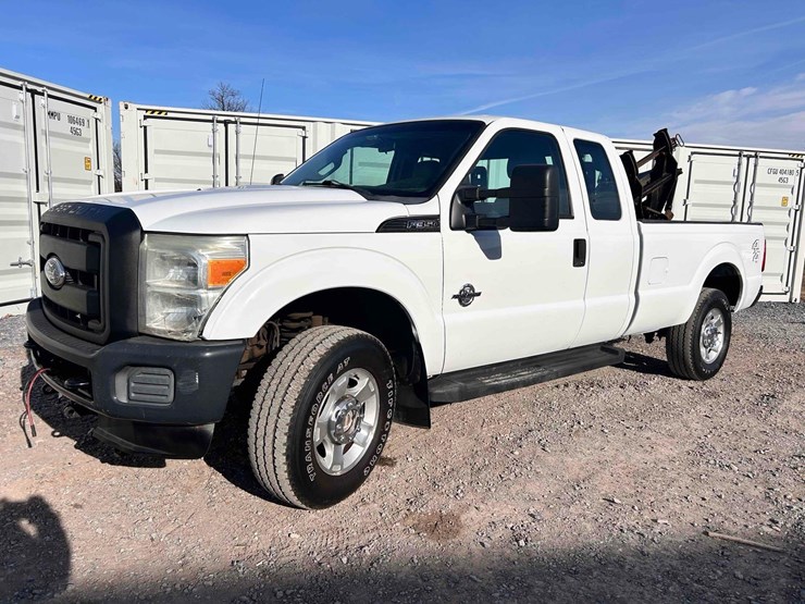 2011-ford-f350-image-1