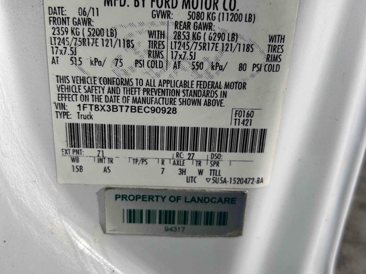 2011-ford-f350-image-23