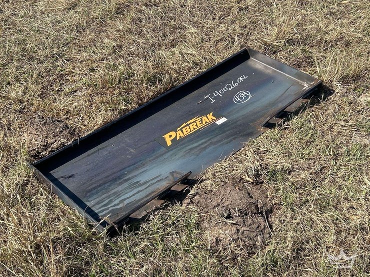 2025-pabreak-quick-attach-mount-plate-skid-steer-attachment-image-1