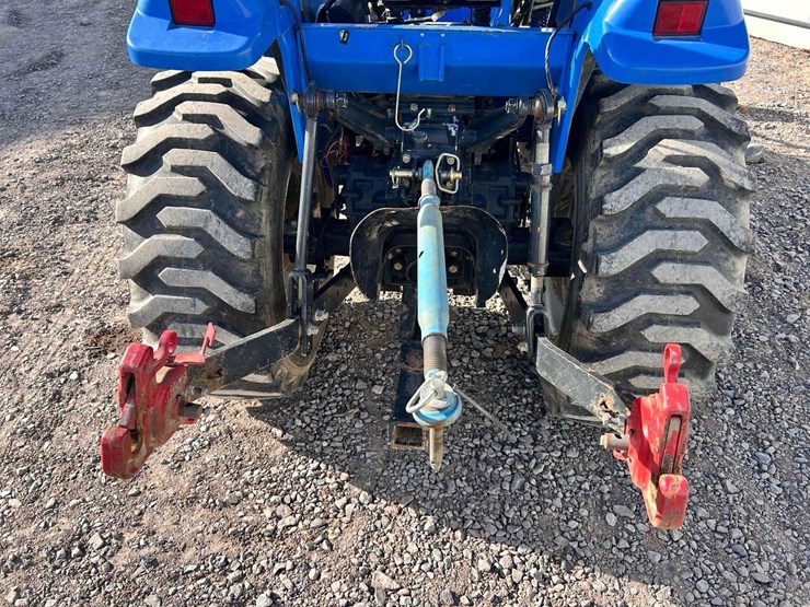 new-holland-tc24da-image-11