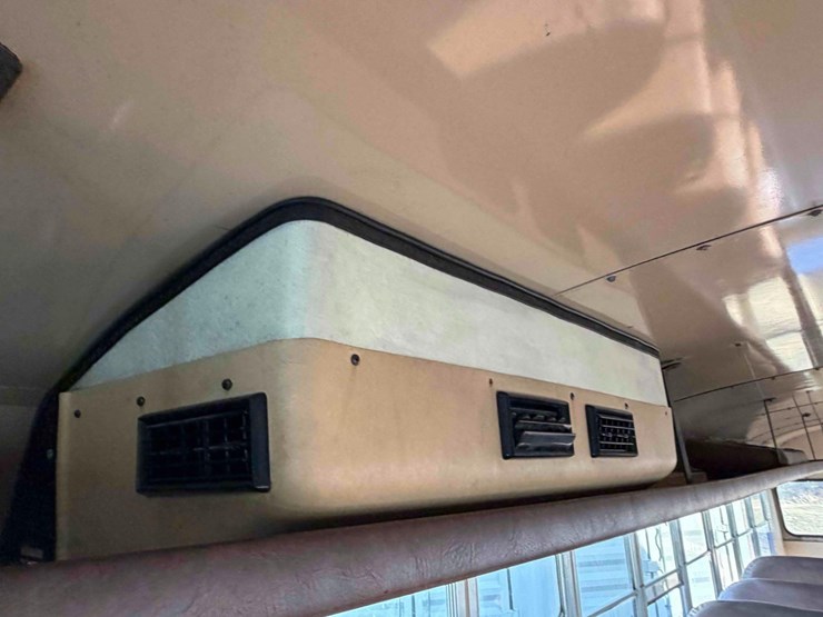 1993-international-4700-image-17