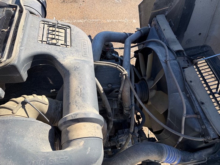 2001-international-9400-image-12