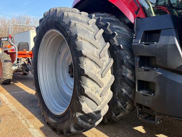 2020-case-ih-magnum-280-image-38