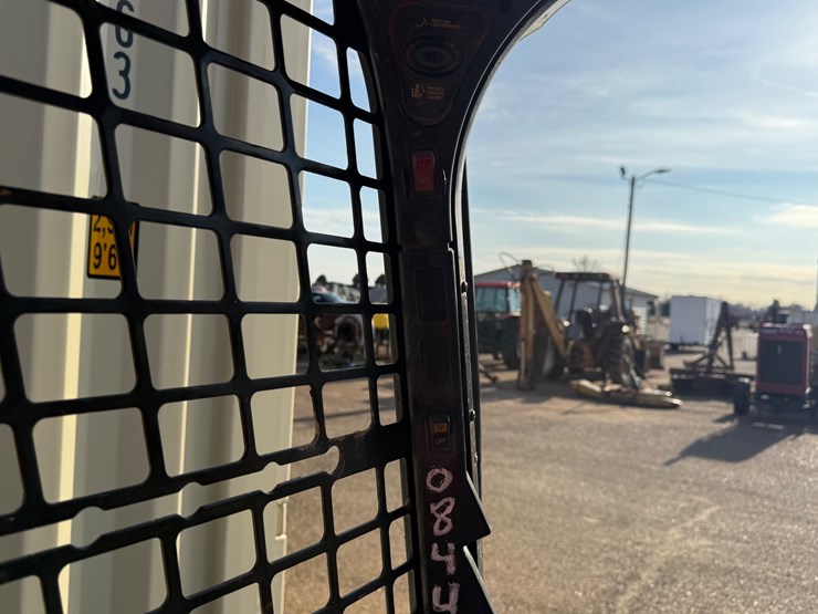 bobcat-t770-image-33