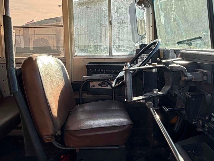 1993-international-4700-image-11