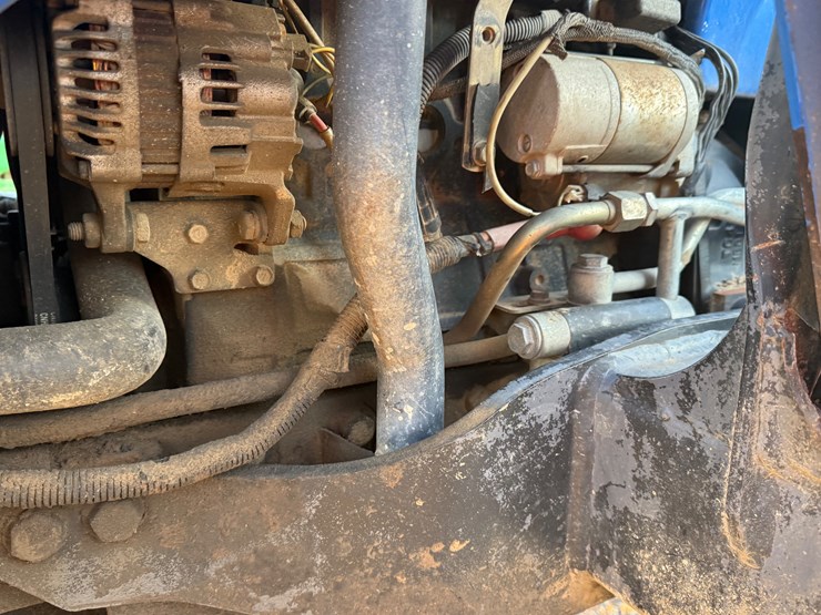 new-holland-t2320-image-16