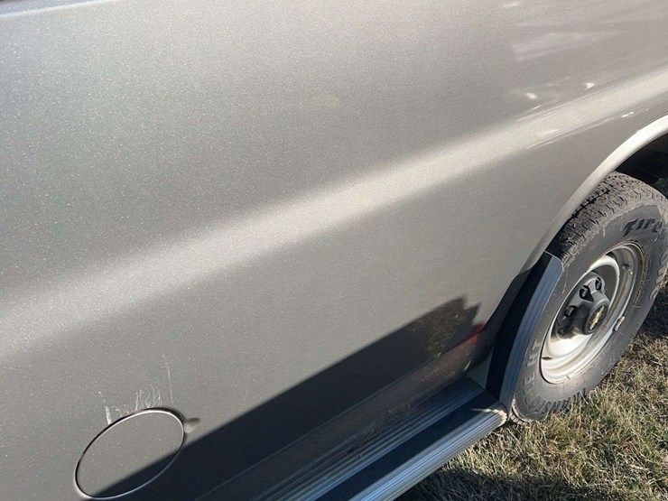 2001-chevrolet-3500-image-5