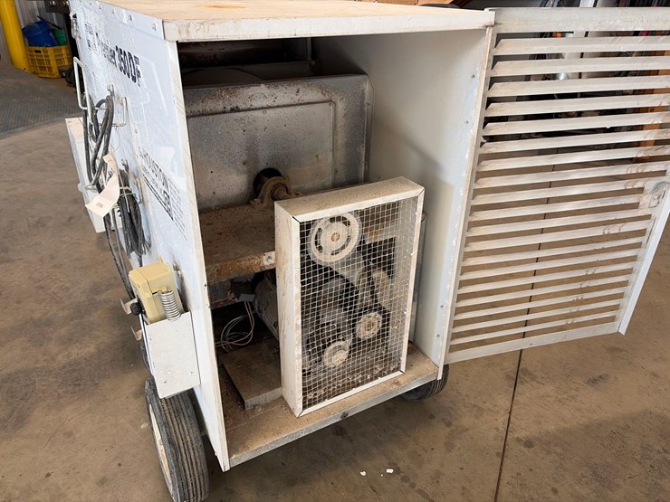 l.b.-white-premier-350-df-portable-heater-image-15