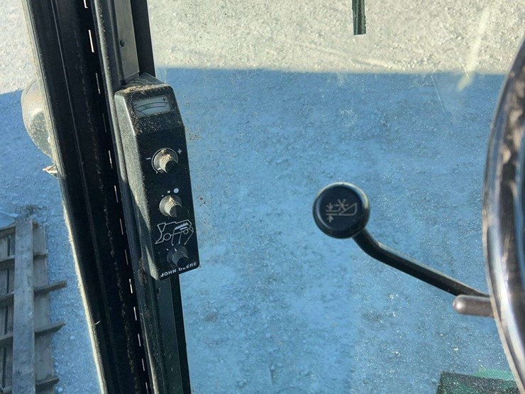 john-deere-7720-image-33