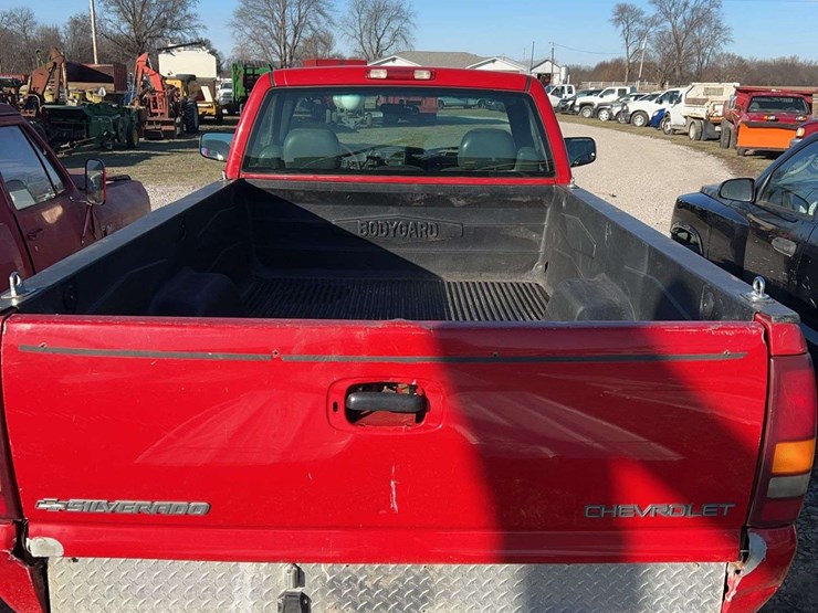 2001-chevrolet-2500hd-image-8