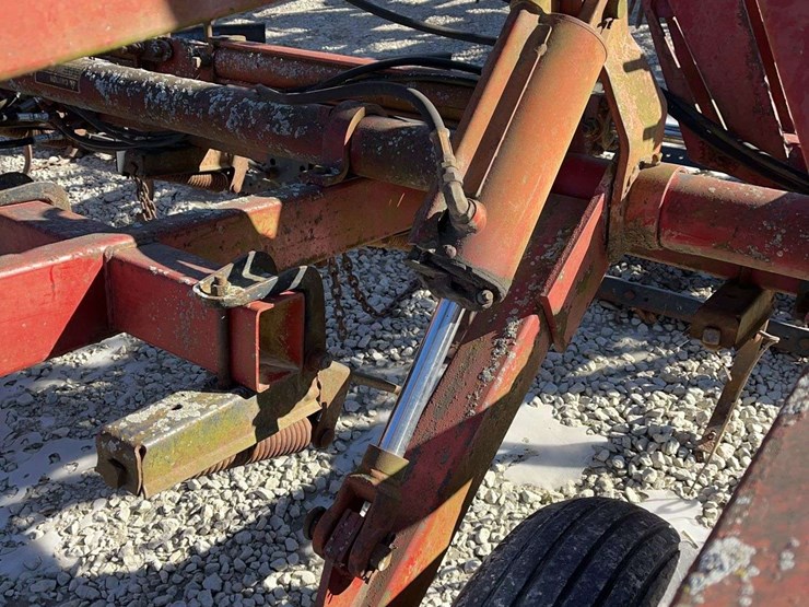 case-ih-4600-image-12