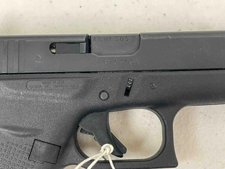 glock-pistol-image-3