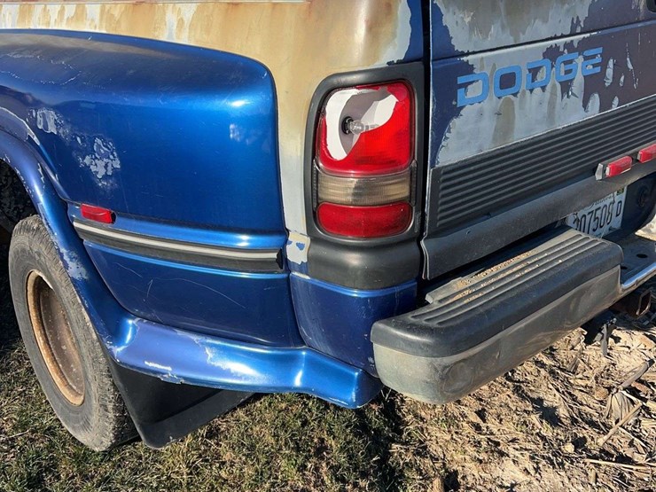 1996-dodge-3500-image-8