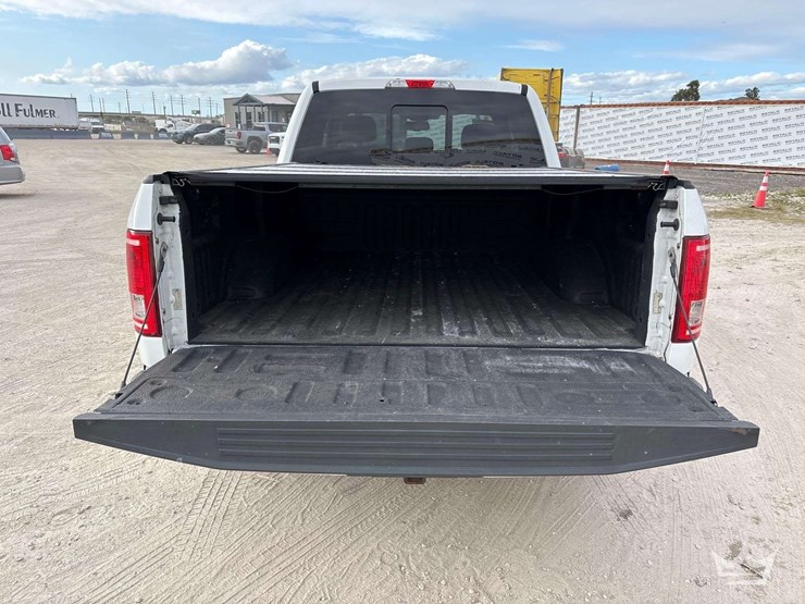 2016-ford-f150-image-23