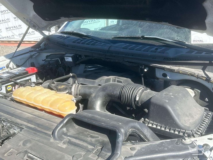 2017-ford-f150-image-15