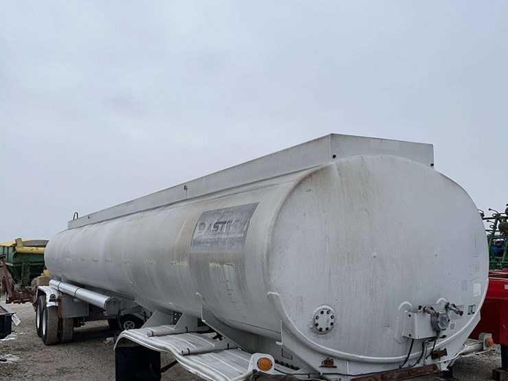 1980-fruehauf-tanker-image-1