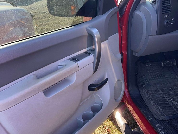 2011-chevrolet-1500-image-11