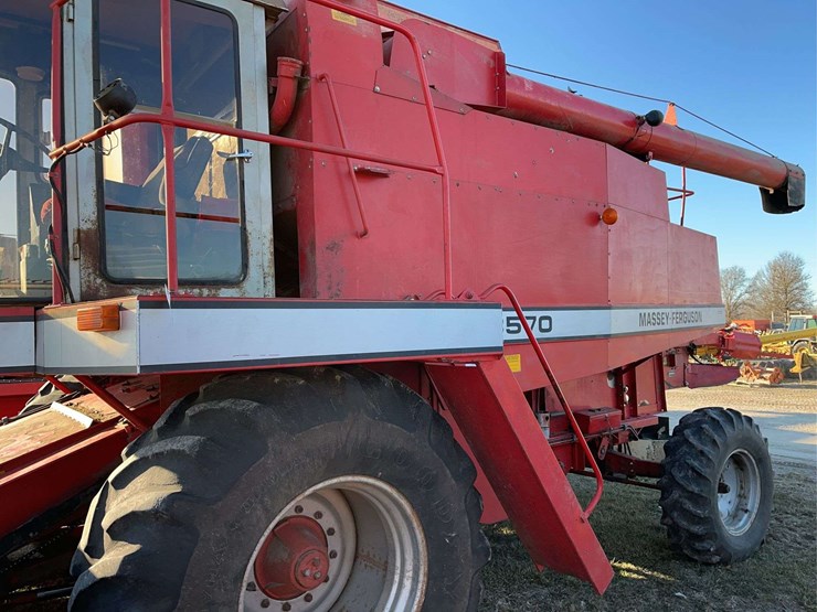 1992-massey-ferguson-8570-image-2