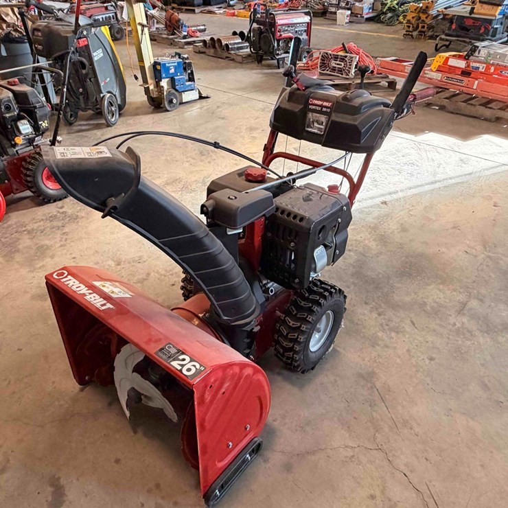 Troy-Bilt Vortex 2610 Snowblower