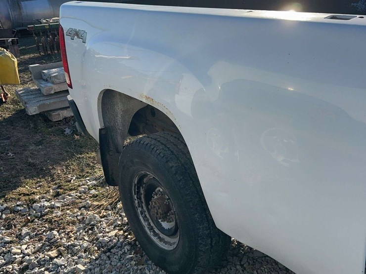 2009-gmc-2500hd-image-5