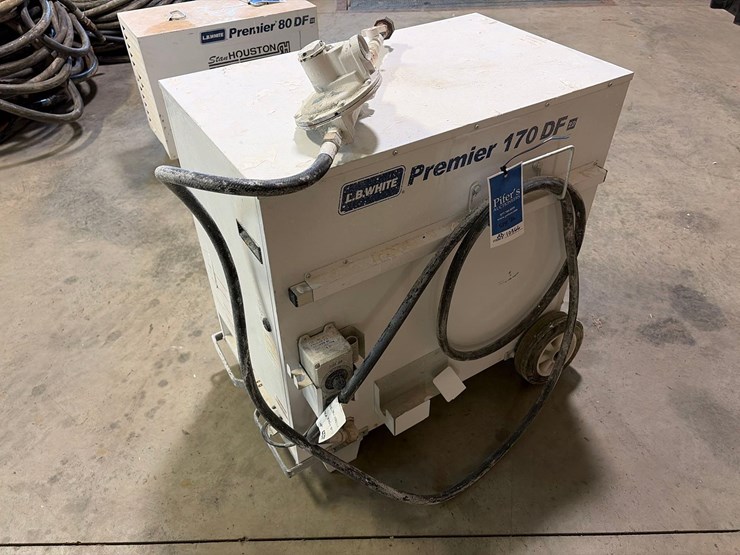l.b.-white-premier-170-df-portable-heater-image-1