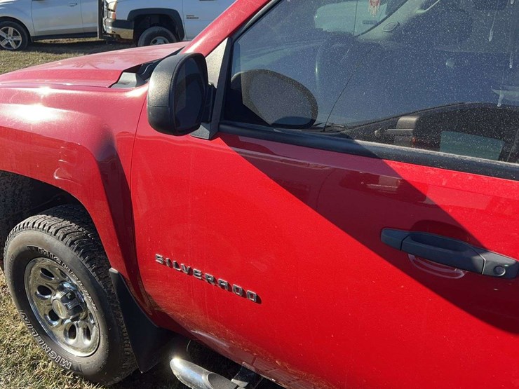 2011-chevrolet-1500-image-4