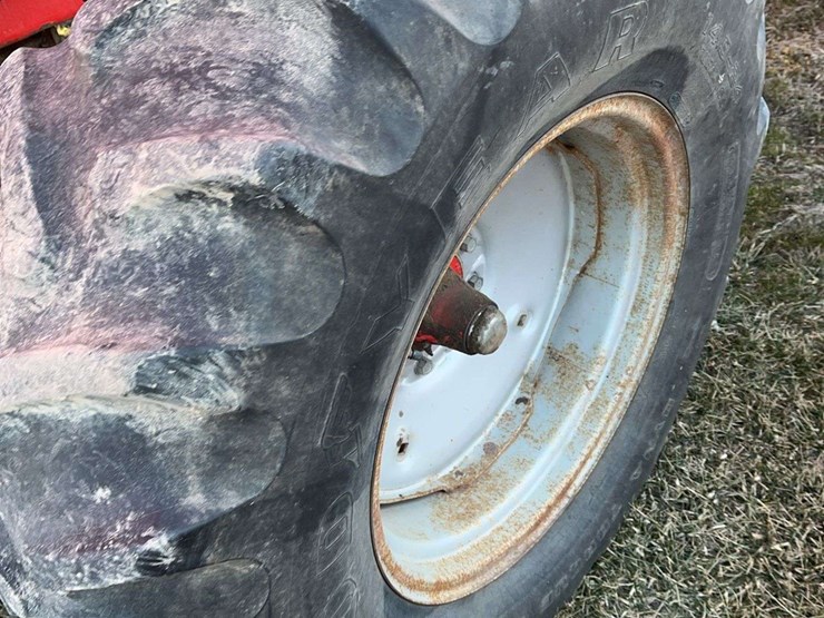 1992-massey-ferguson-8570-image-26