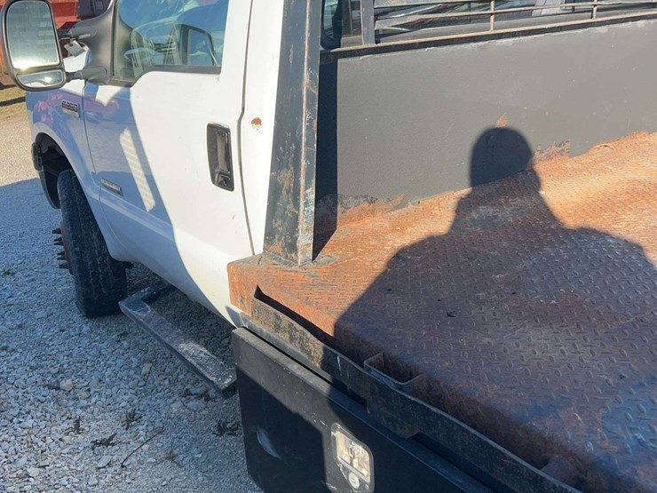 2006-ford-f350-image-12