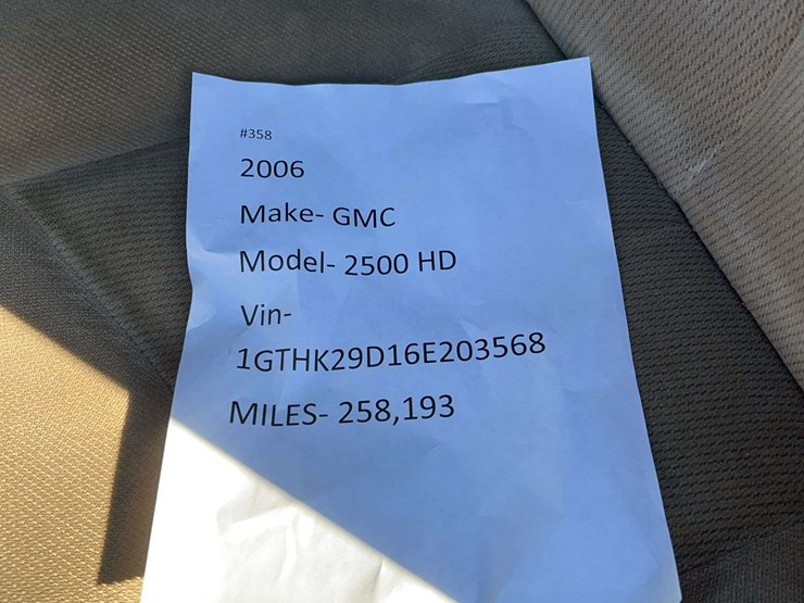 2006-gmc-2500hd-image-15