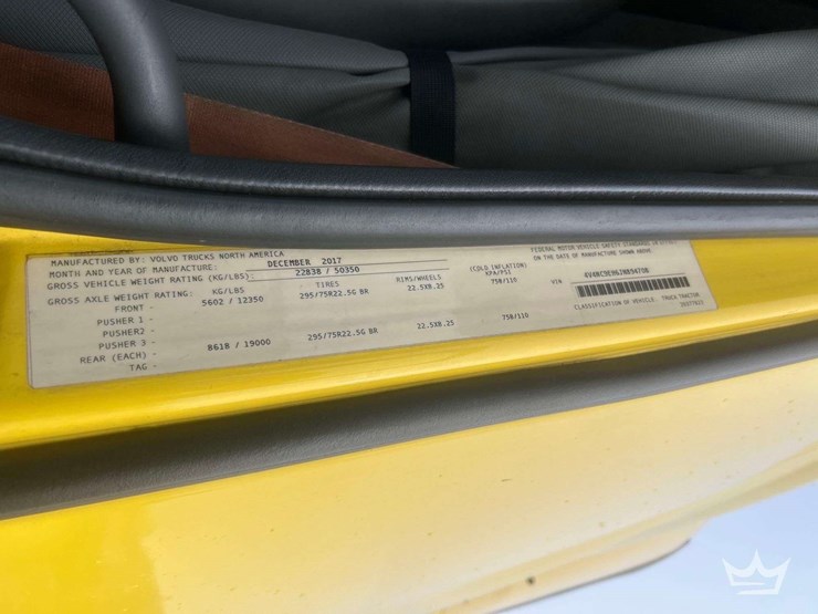 2018-volvo-vnl-760-t/a-sleeper-cab-truck-tractor-image-6