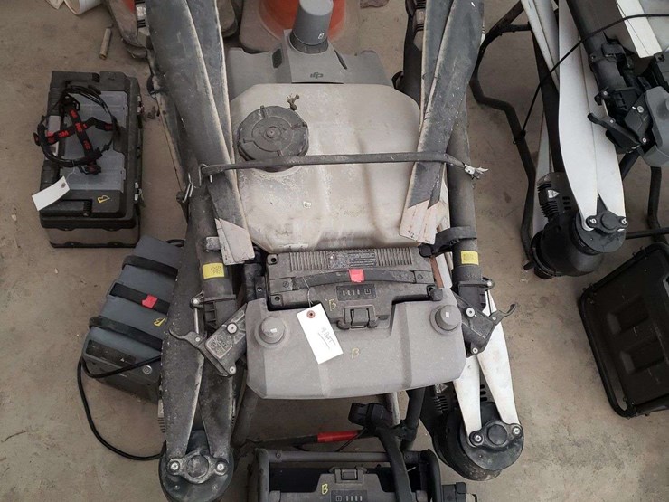 2024-djit-40-spray-drone,-4-batteries,-1-charger,-battery-cooling-unit,-with-remote-controller,-field-ready,-10,000-acres,-questions-call--618-292-8032-image-16