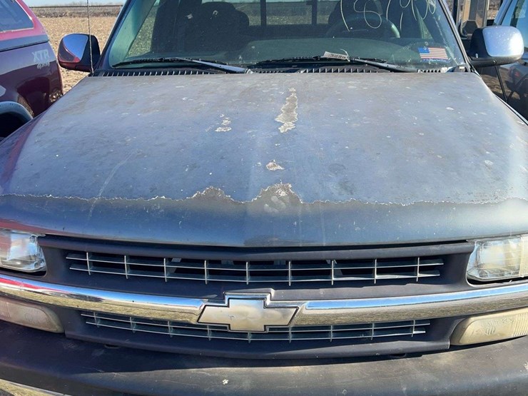 2000-chevrolet-1500-image-2