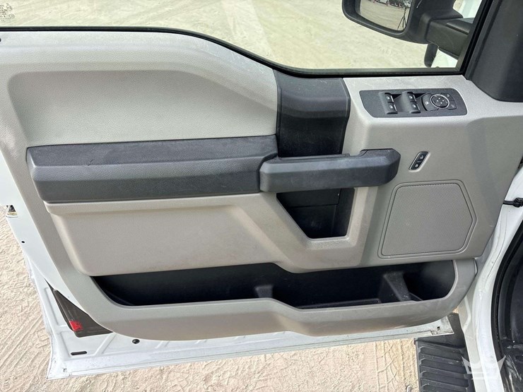 2018-ford-f150-image-14