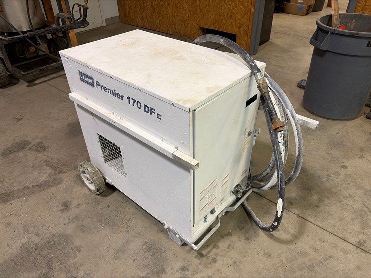 l.b.-white-premier-170-df-portable-heater-image-2