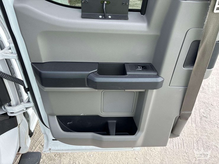 2016-ford-f150-image-15