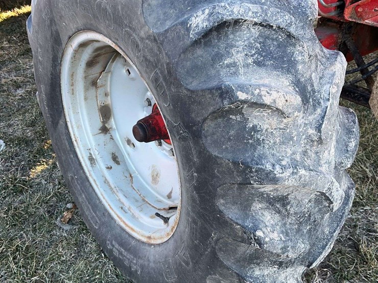 1992-massey-ferguson-8570-image-25