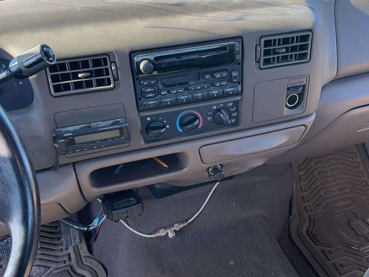 2001-ford-f250-image-18