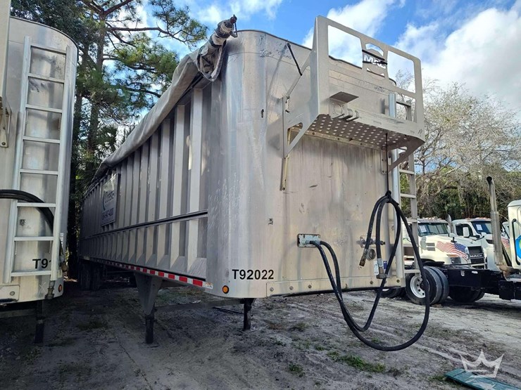 2022-mac-trailer-t/a-walking-floor-trailer-image-2