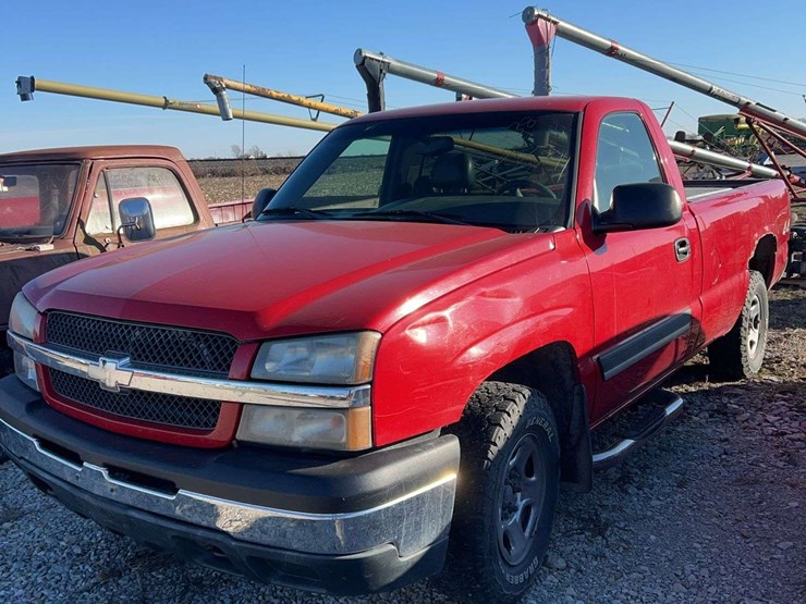 2003-chevrolet-k1500-image-1