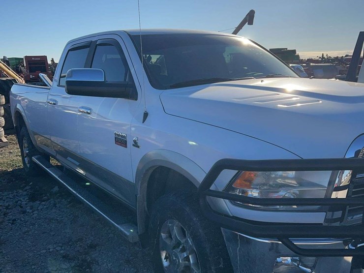 2010-dodge-ram-2500-image-3