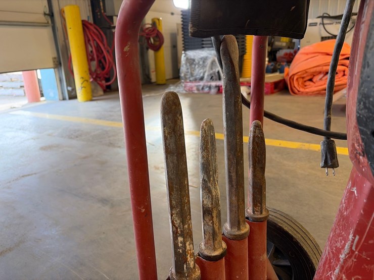 hilti-te-3000-avr-jack-hammer-image-7