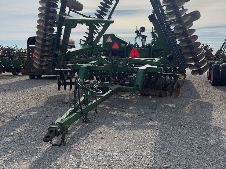 john-deere-630-image-1