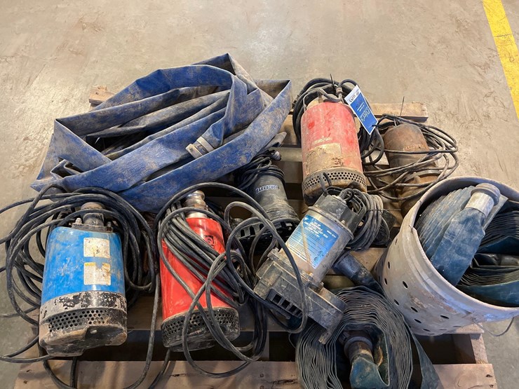 multiple-submersible-pumps-w/hose-image-16