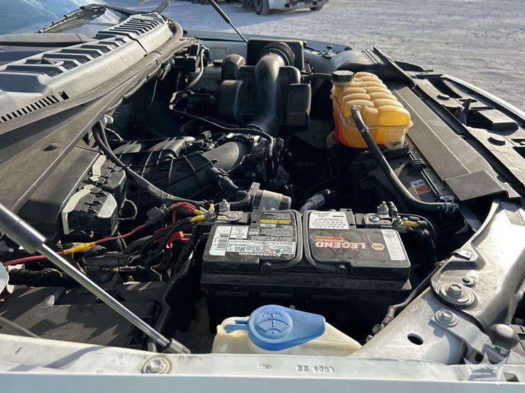 2017-ford-f150-image-8