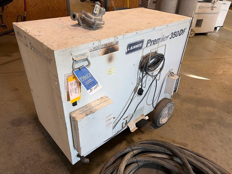 l.b.-white-premier-350-df-portable-heater-image-4